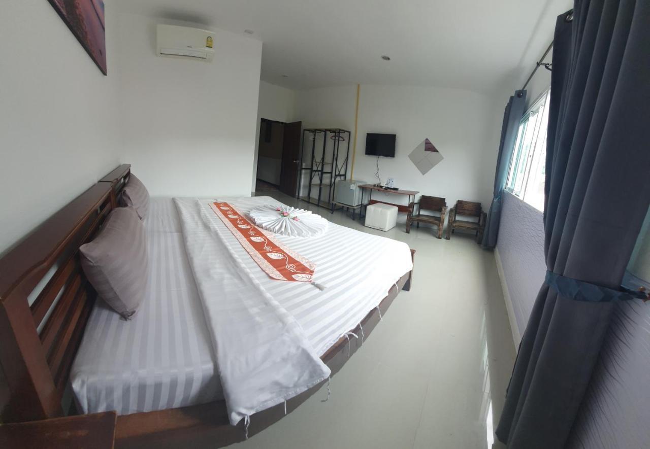 At Home Hotel Patong Экстерьер фото
