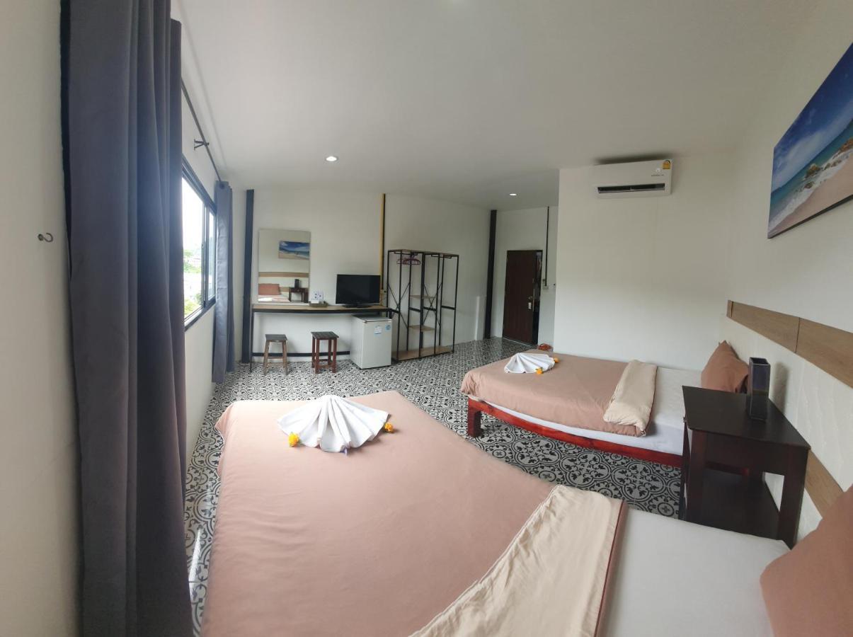 At Home Hotel Patong Экстерьер фото