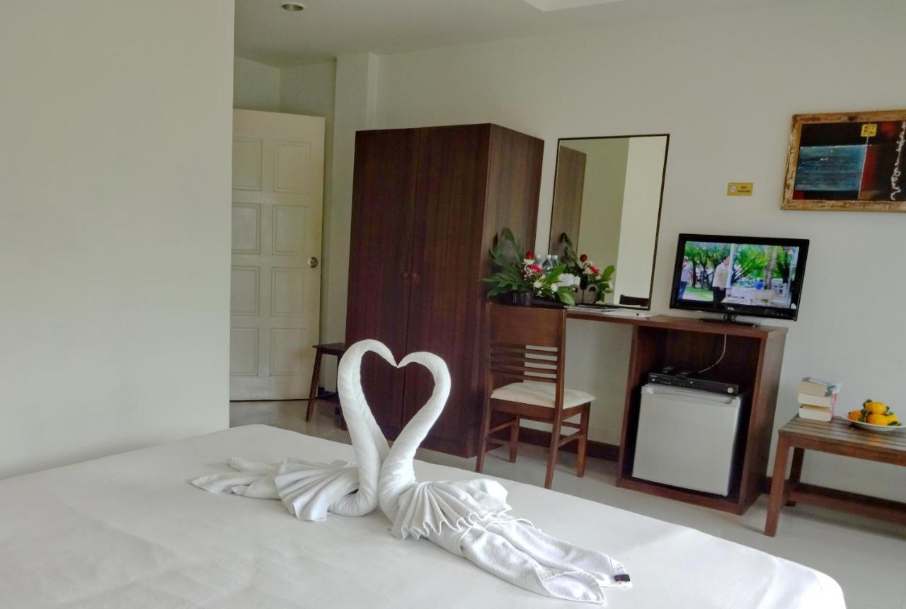At Home Hotel Patong Экстерьер фото